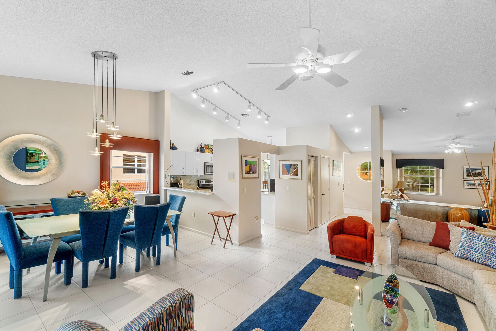 9829 Seacrest Circle, Unit 202, Boynton Beach, FL 33437 Photo