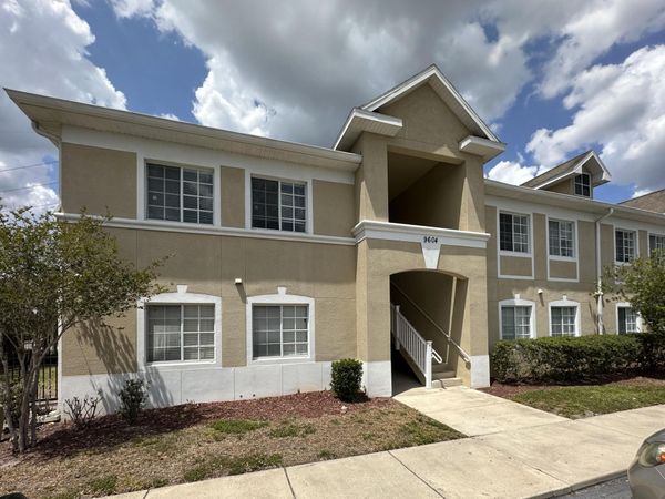 9604 Seadale Court, Unit 201, Riverview, FL 33578