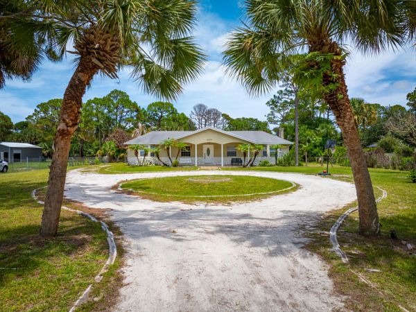 6000 Pinetree Drive, Fort Pierce, FL 34982