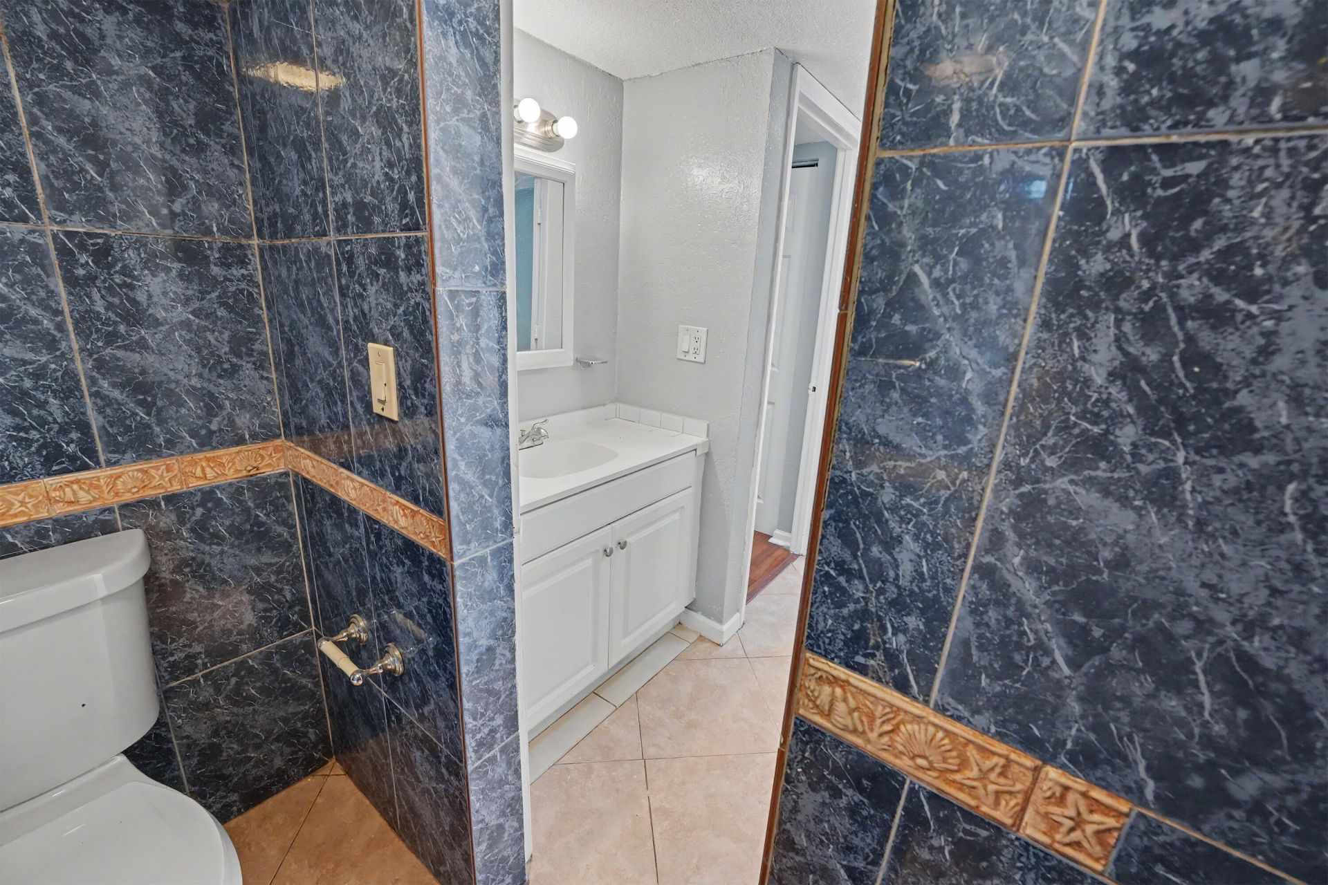 4848 NW 24th, Unit 105, Lauderdale Lakes, FL 33313 Photo