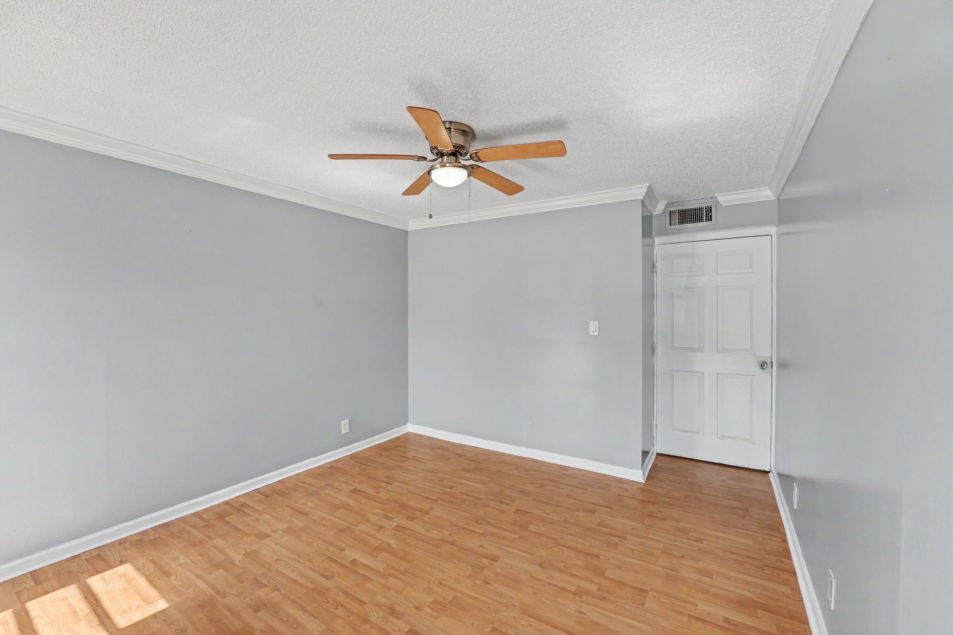 4848 NW 24th, Unit 105, Lauderdale Lakes, FL 33313 Photo