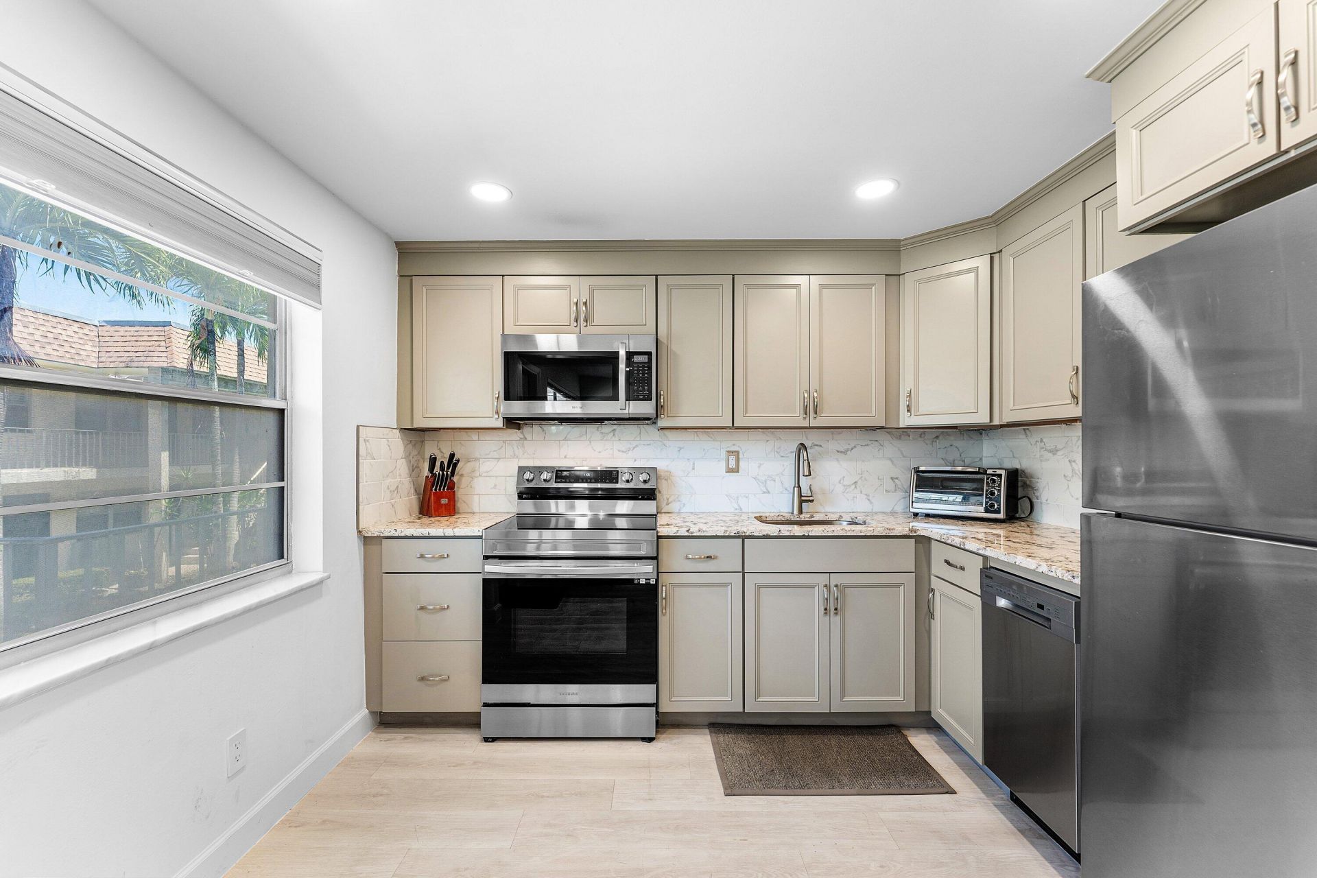 340 NW 19th Street, Unit 2020, Boca Raton, FL 33432 Photo