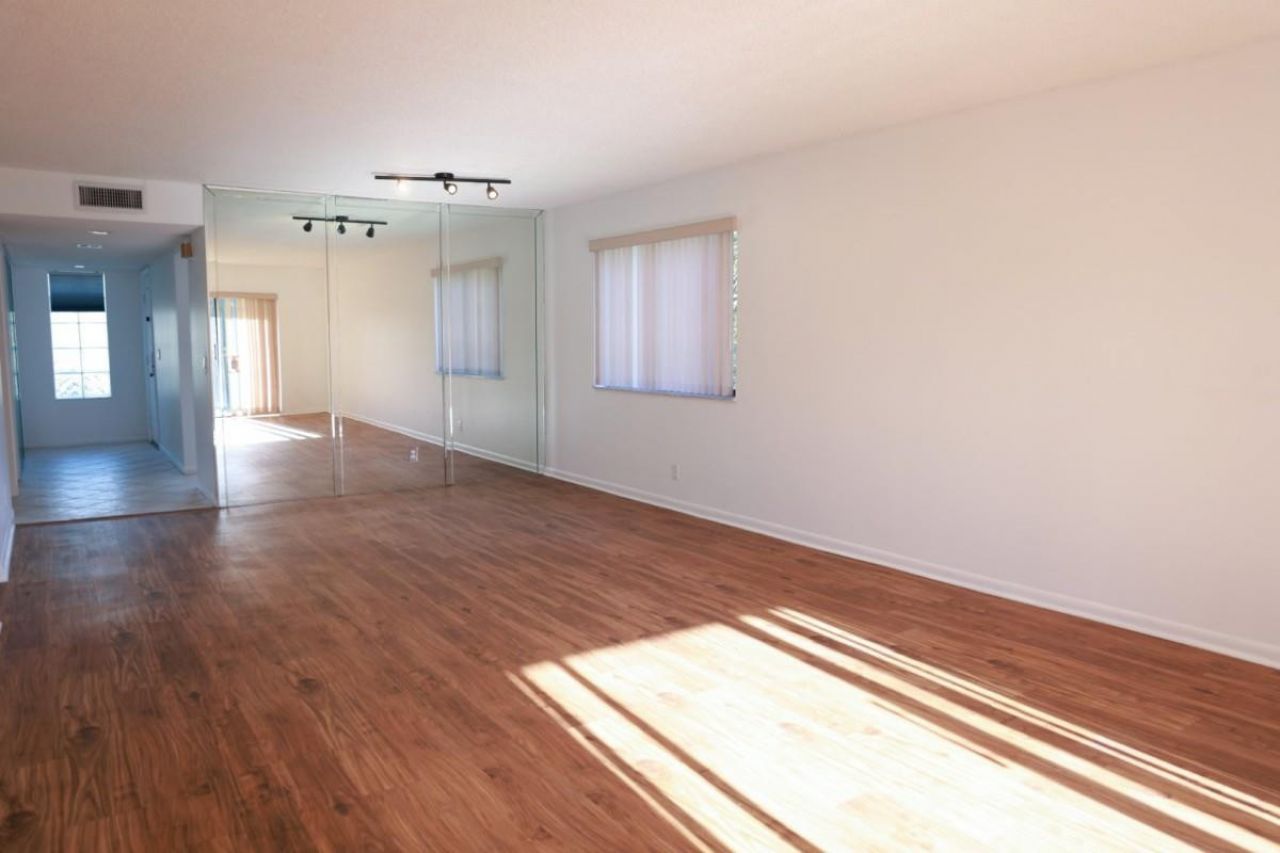428 Lakeview Drive, Unit 201, Weston, FL 33326 Photo