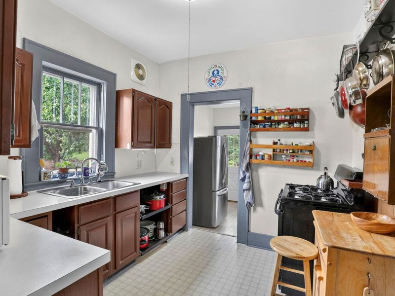 302 N Franklin Street, Delaware, OH 43015 Photo 15