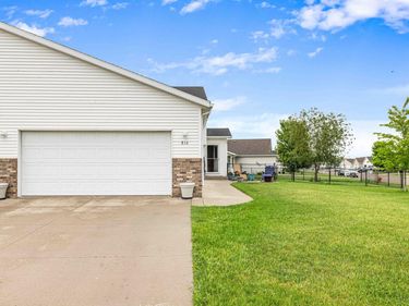 816 Woodbridge Circle , Dilworth, MN 56529