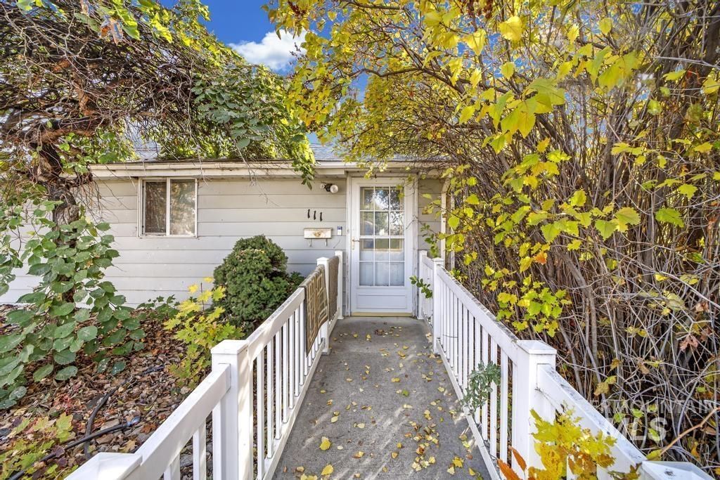 111 2nd St, Rupert, ID 83350 Main Photo