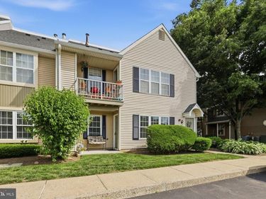 313 SOCIETY PLACE PLACE, NEWTOWN, PA 18940