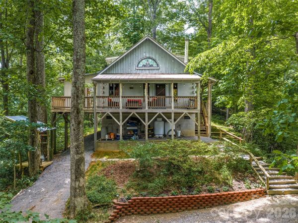 520 Patricia Road, Black Mountain, NC 28711