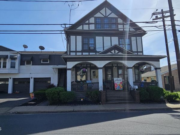 211 Grant Street , Olyphant, PA 18447