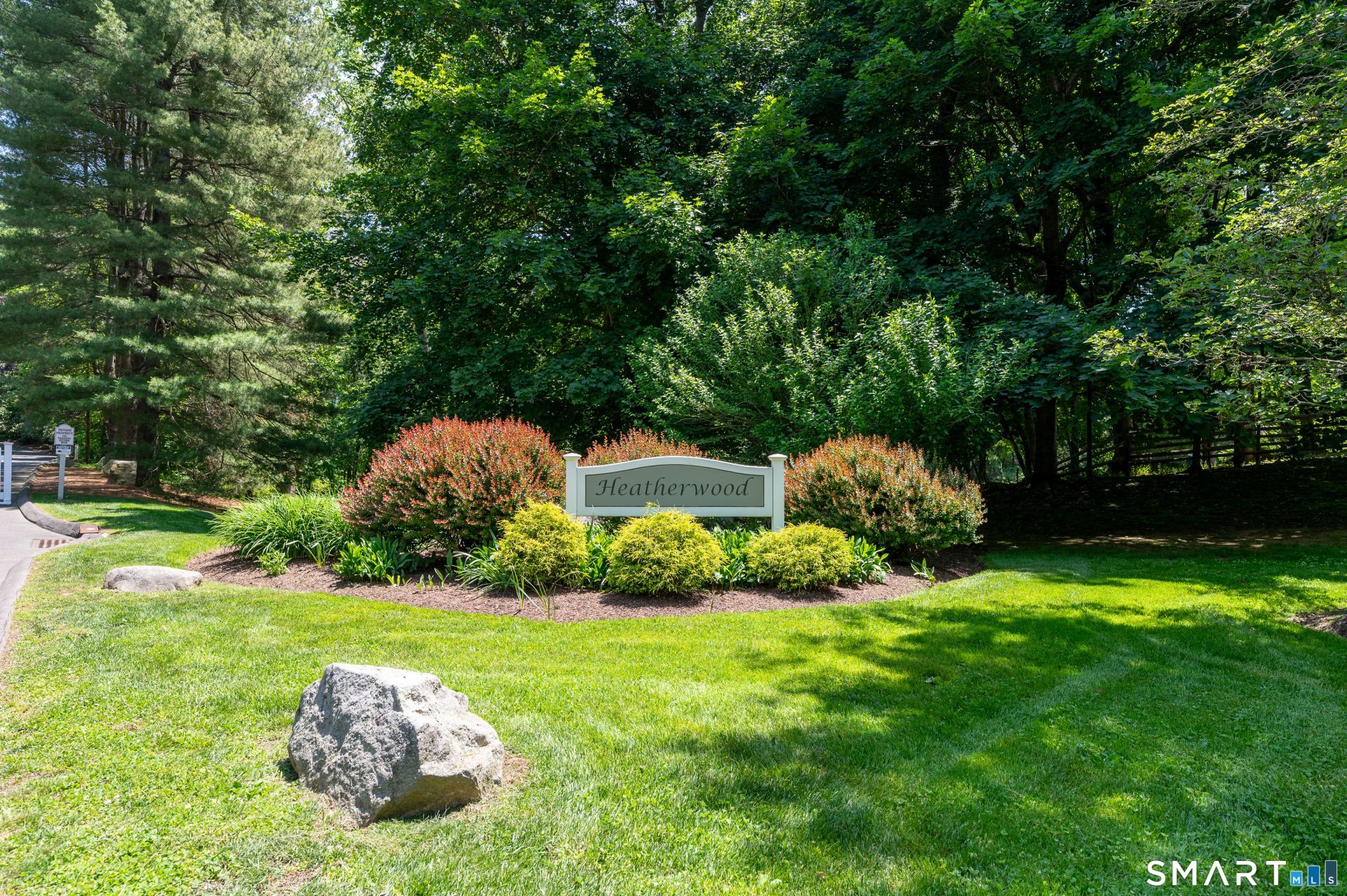 6 Barnes West, Unit 6, Stamford, CT 06902 Main Photo
