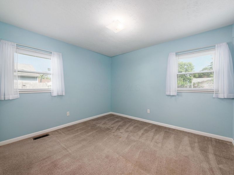 253 Washington Avenue , London, OH 43140 Photo 12