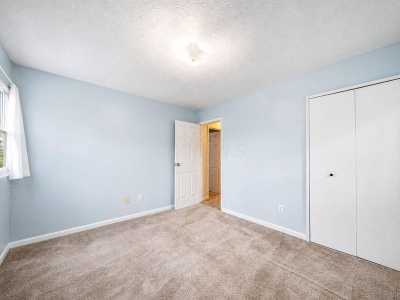 253 Washington Avenue , London, OH 43140 Photo 14