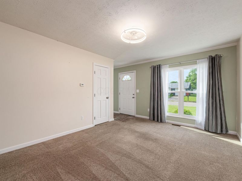 253 Washington Avenue , London, OH 43140 Photo 8