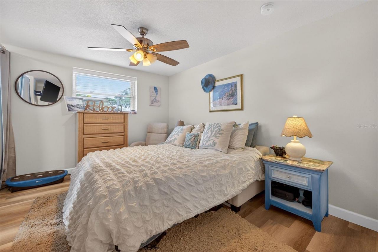 825 46th Street N, Unit B, Saint Petersburg, FL 33713 Photo