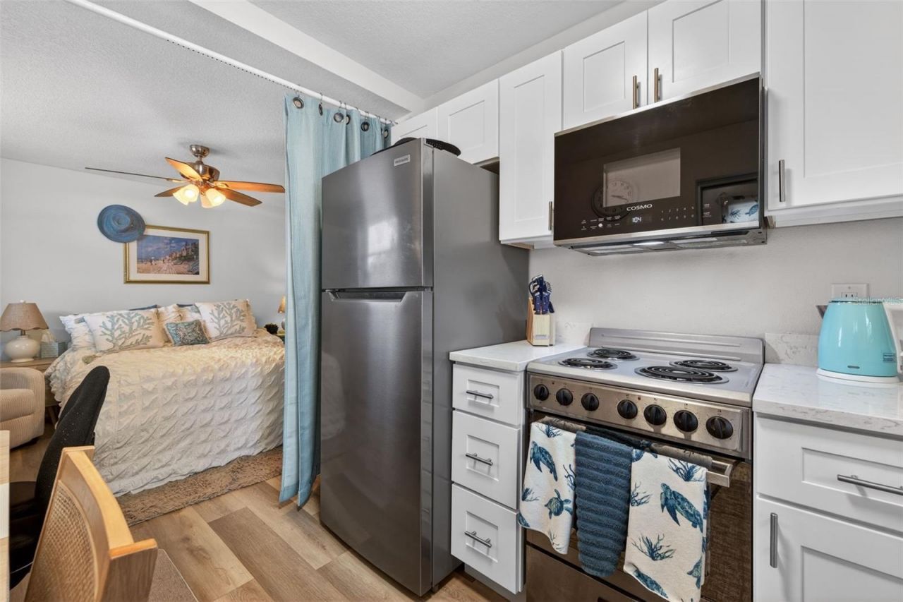 825 46th Street N, Unit B, Saint Petersburg, FL 33713 Photo