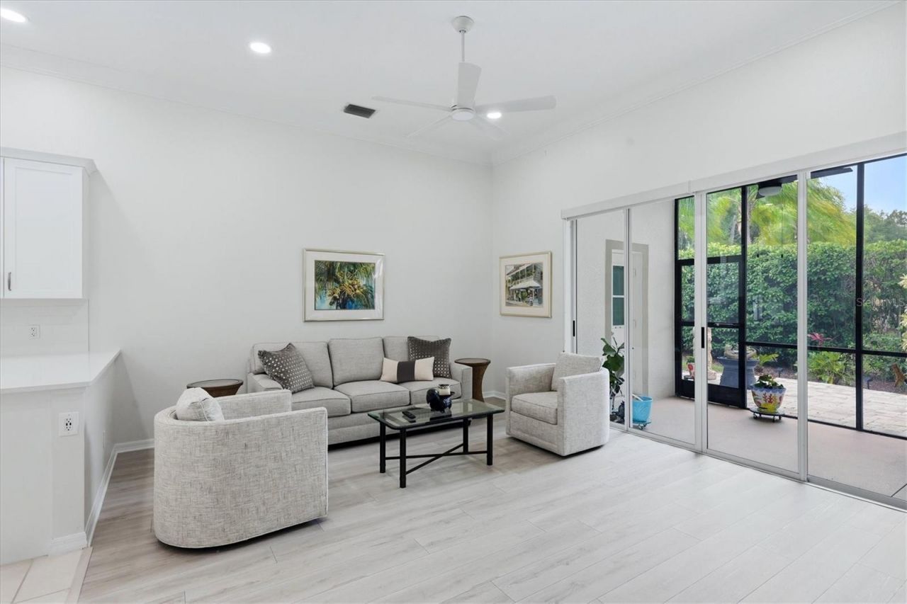 6828 Bay Hill Drive , Bradenton, FL 34202 Photo