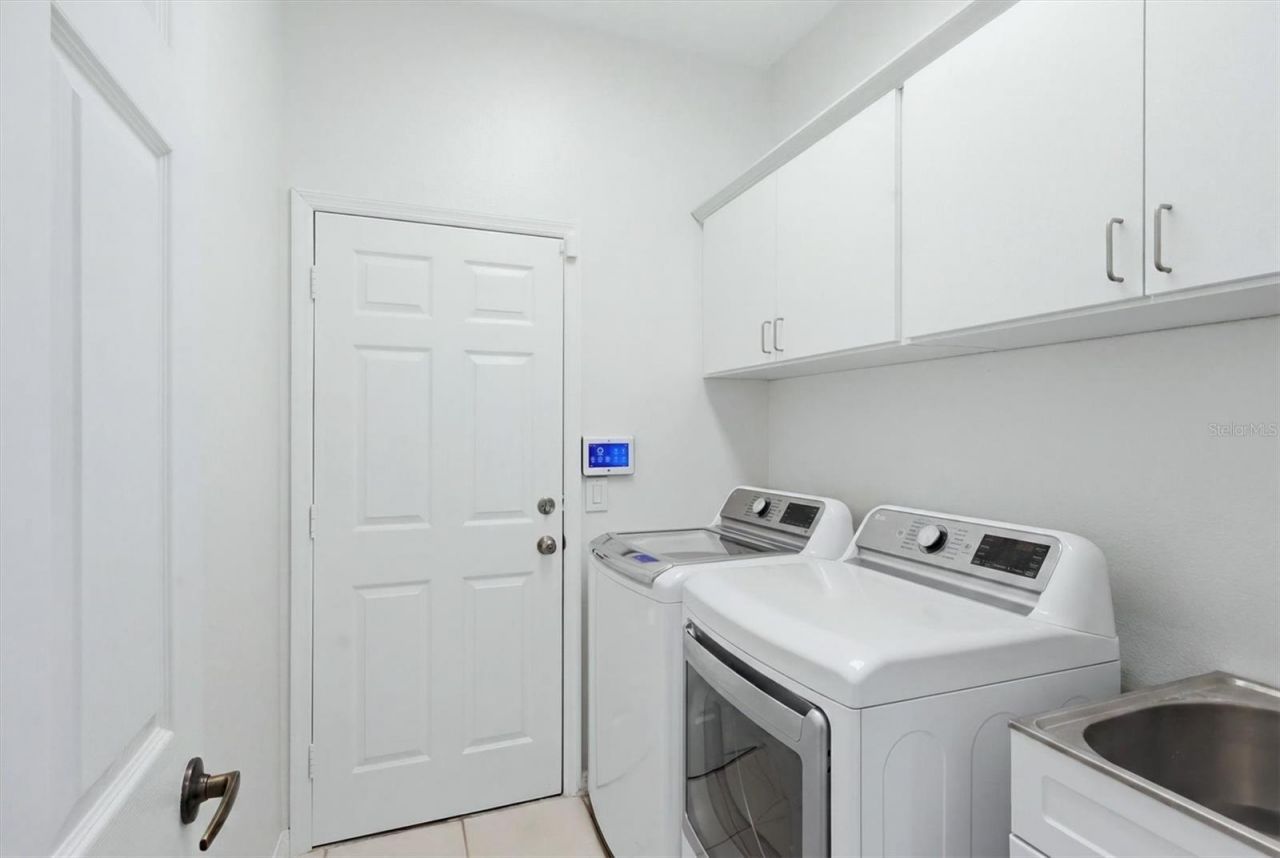 6828 Bay Hill Drive , Bradenton, FL 34202 Photo