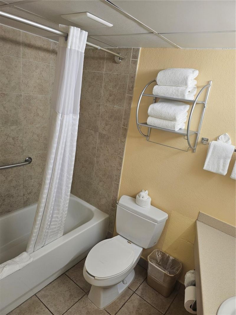 445 S Gulfview Boulevard, Unit 212, Clearwater Beach, FL 33767 Photo