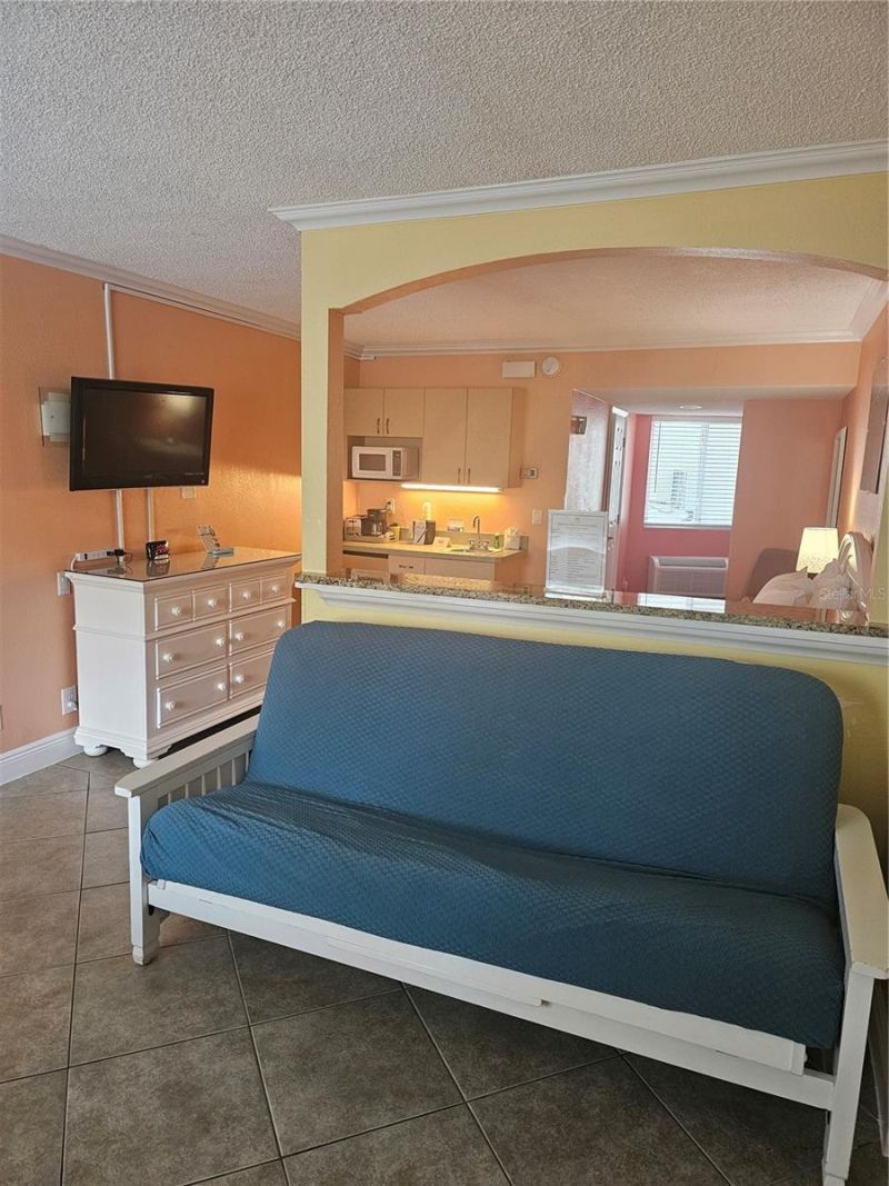 445 S Gulfview Boulevard, Unit 212, Clearwater Beach, FL 33767 Photo