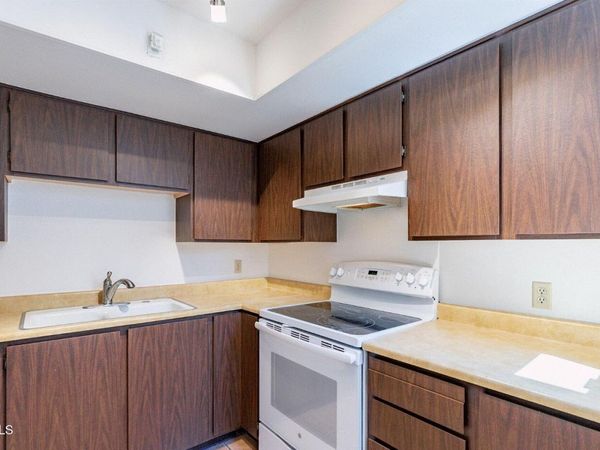 1040 E PUEBLO Road, Phoenix, AZ 85020