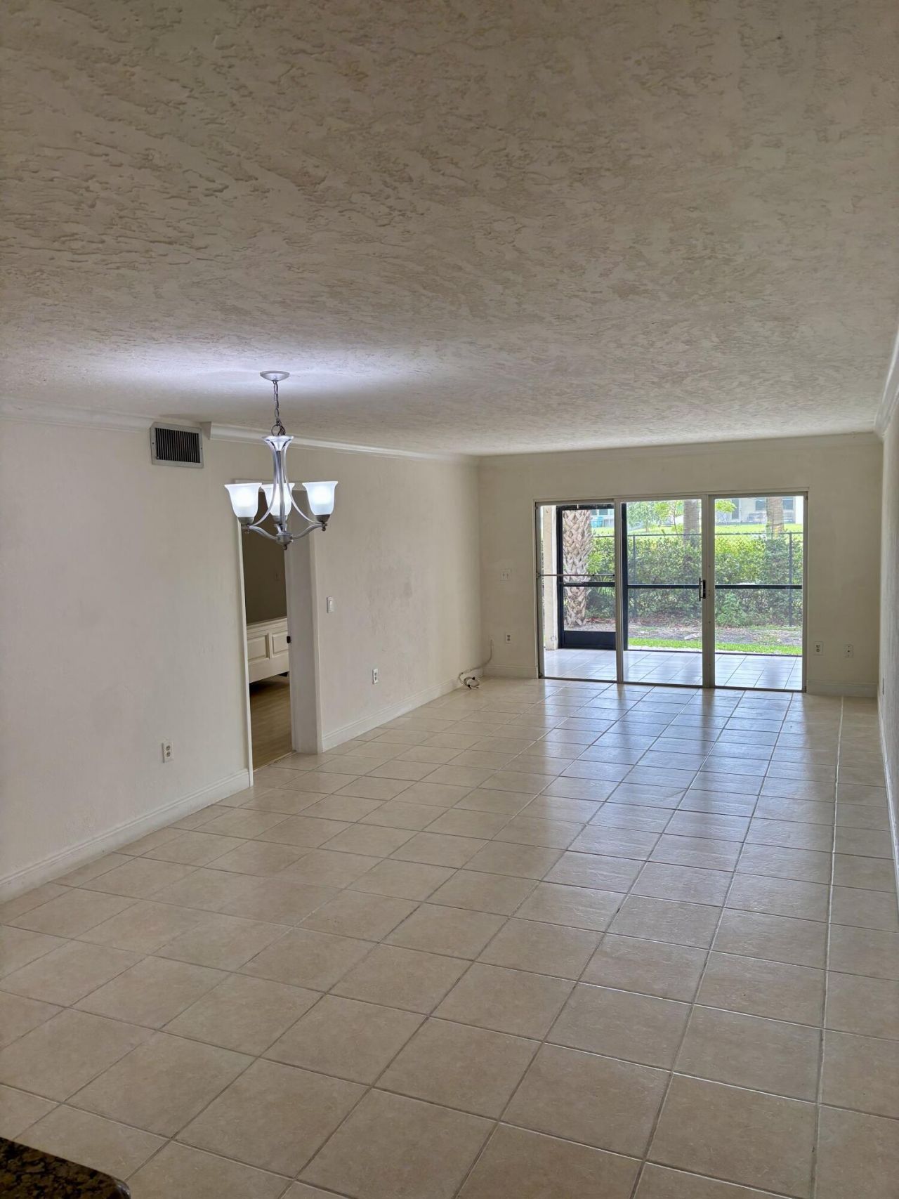 4040 Crystal Lake Drive, Unit 101, Pompano Beach, FL 33064 Photo