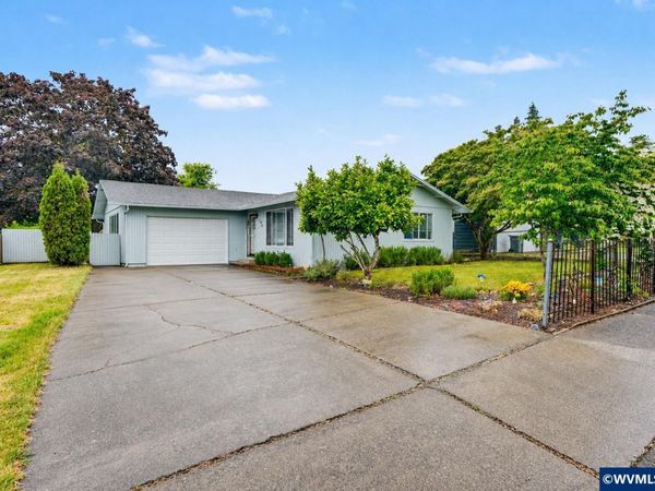 243 NW Sunny Dr, Dallas, OR 97338