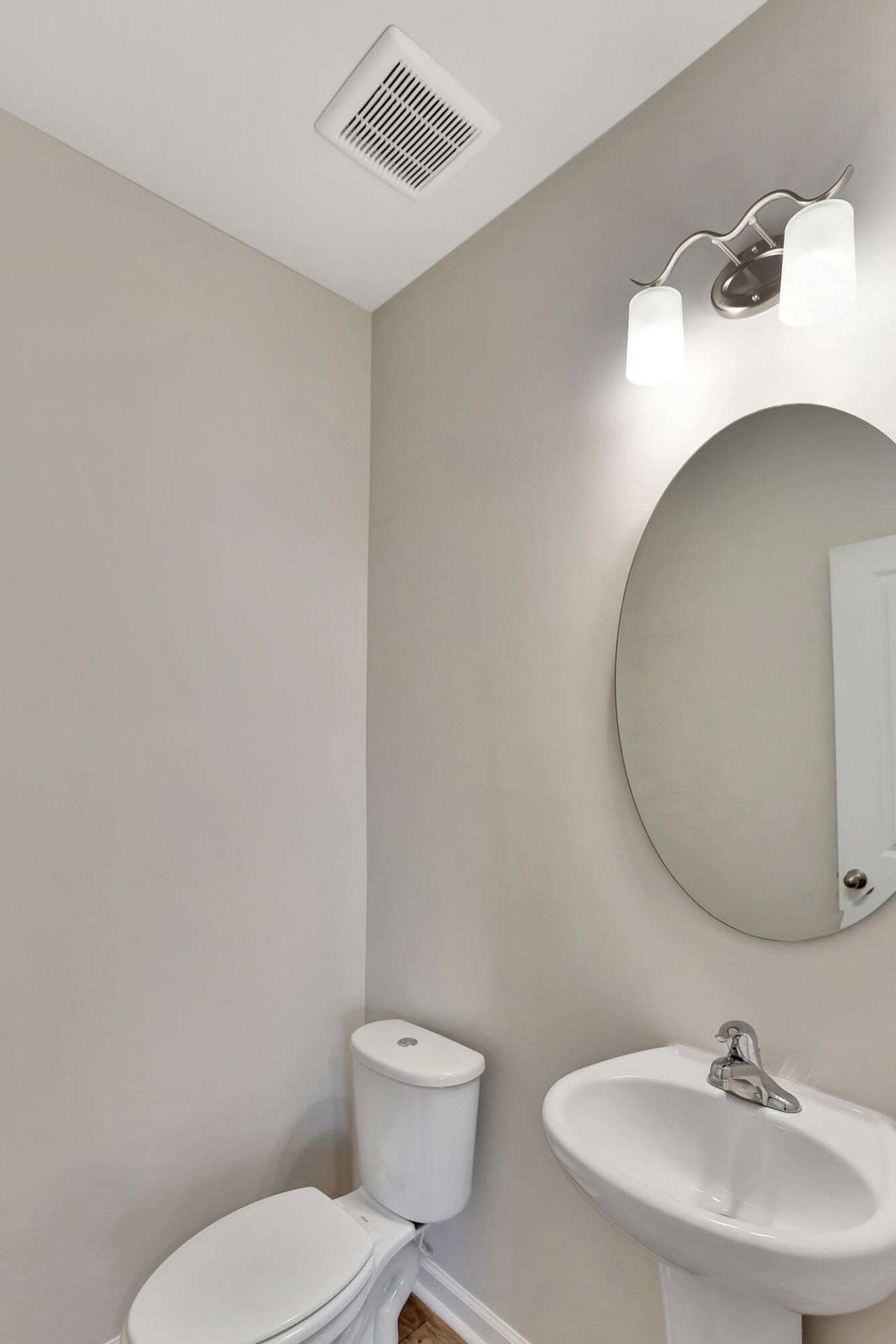 306 Pathfinder Way Photo 14