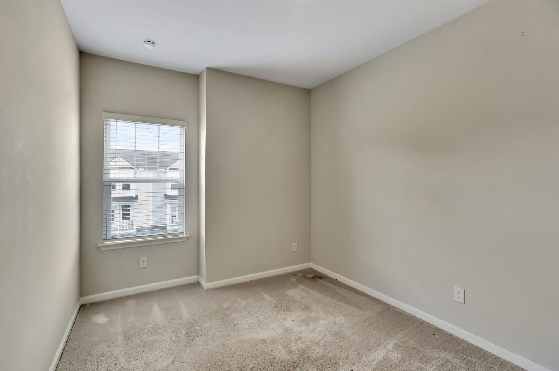 306 Pathfinder Way Photo 22