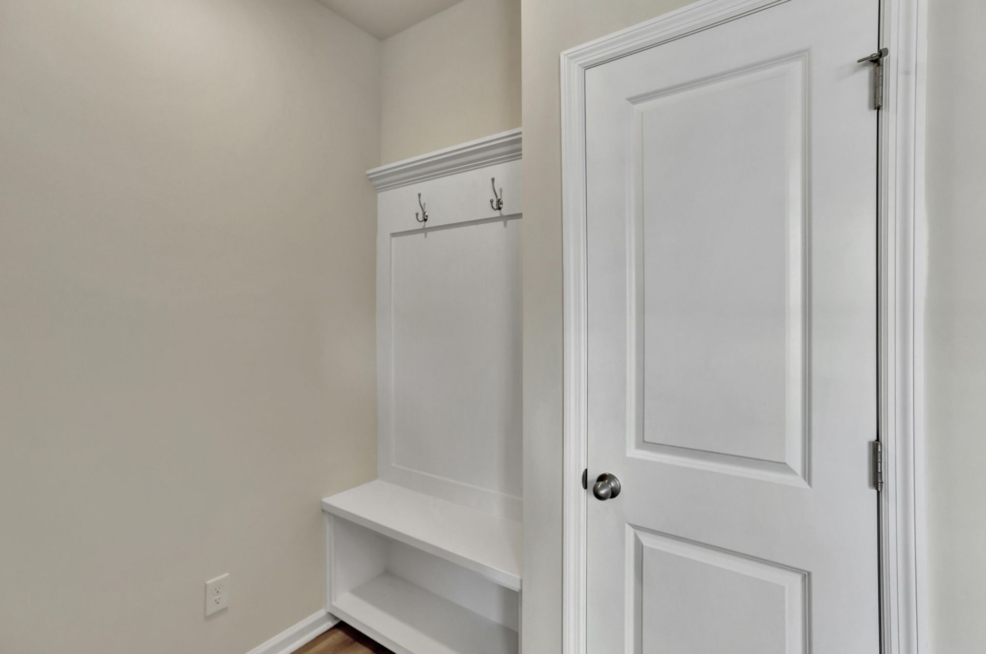 306 Pathfinder Way Photo 23