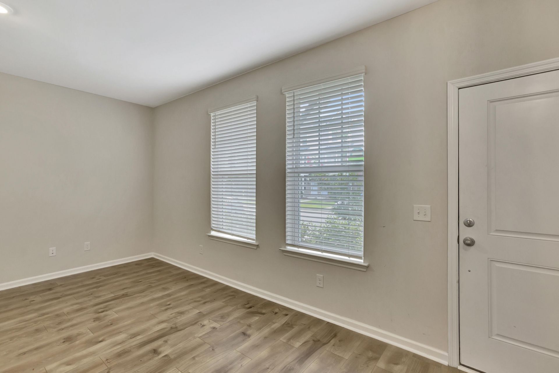 306 Pathfinder Way Photo 26