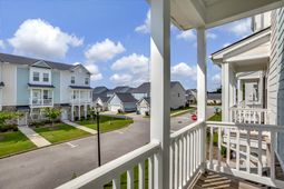 306 Pathfinder Way photo 4