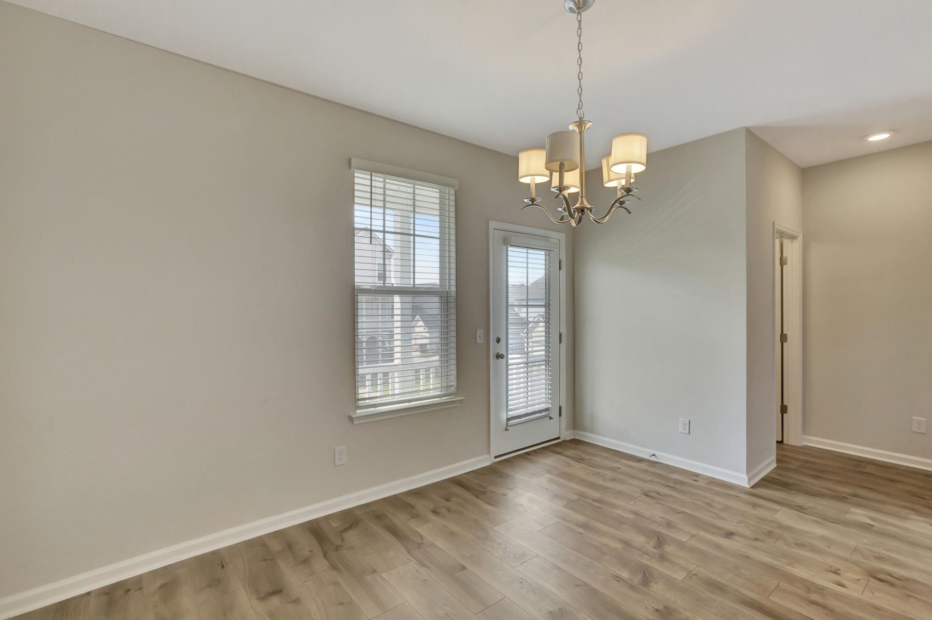 306 Pathfinder Way Photo 5