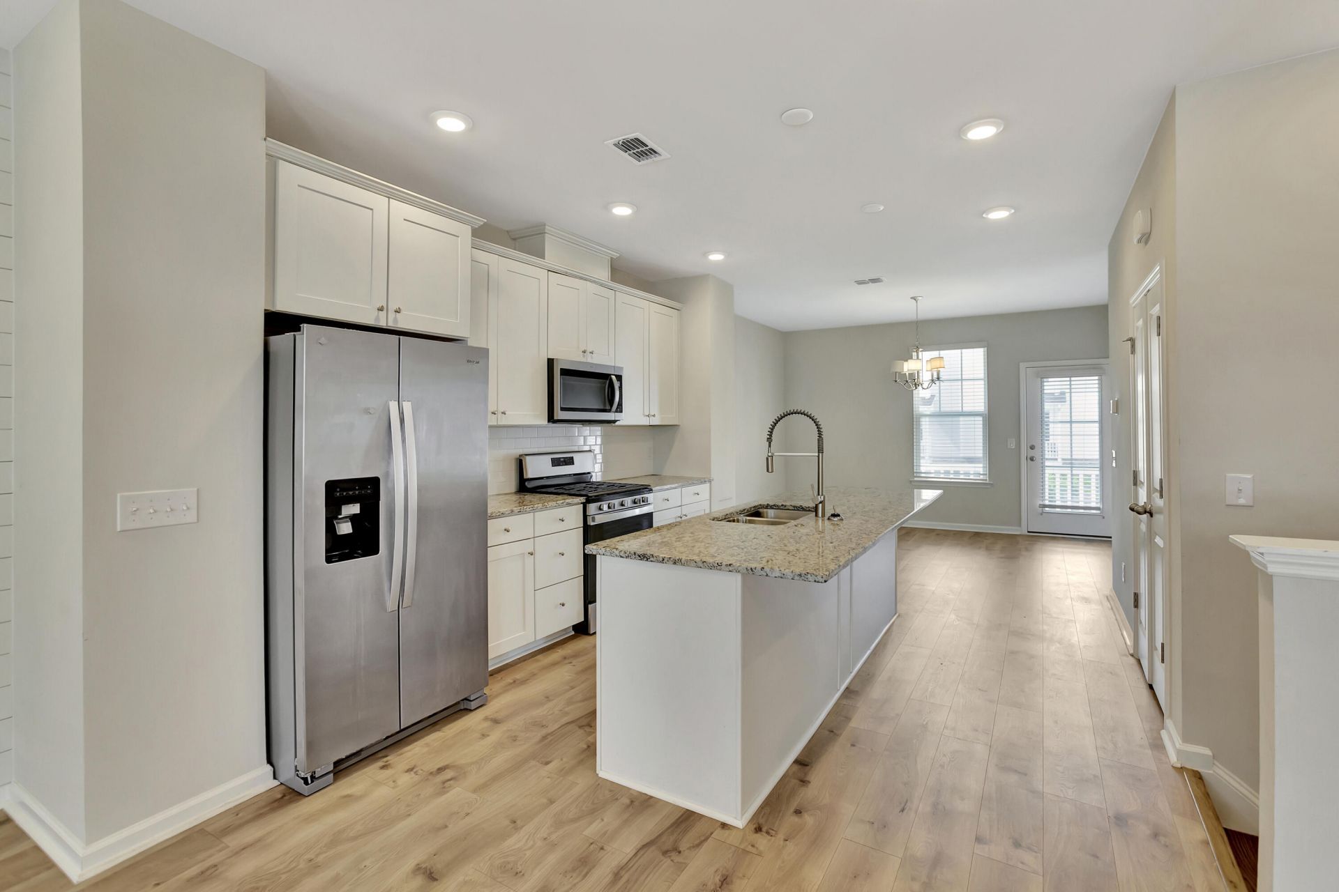306 Pathfinder Way Photo 8