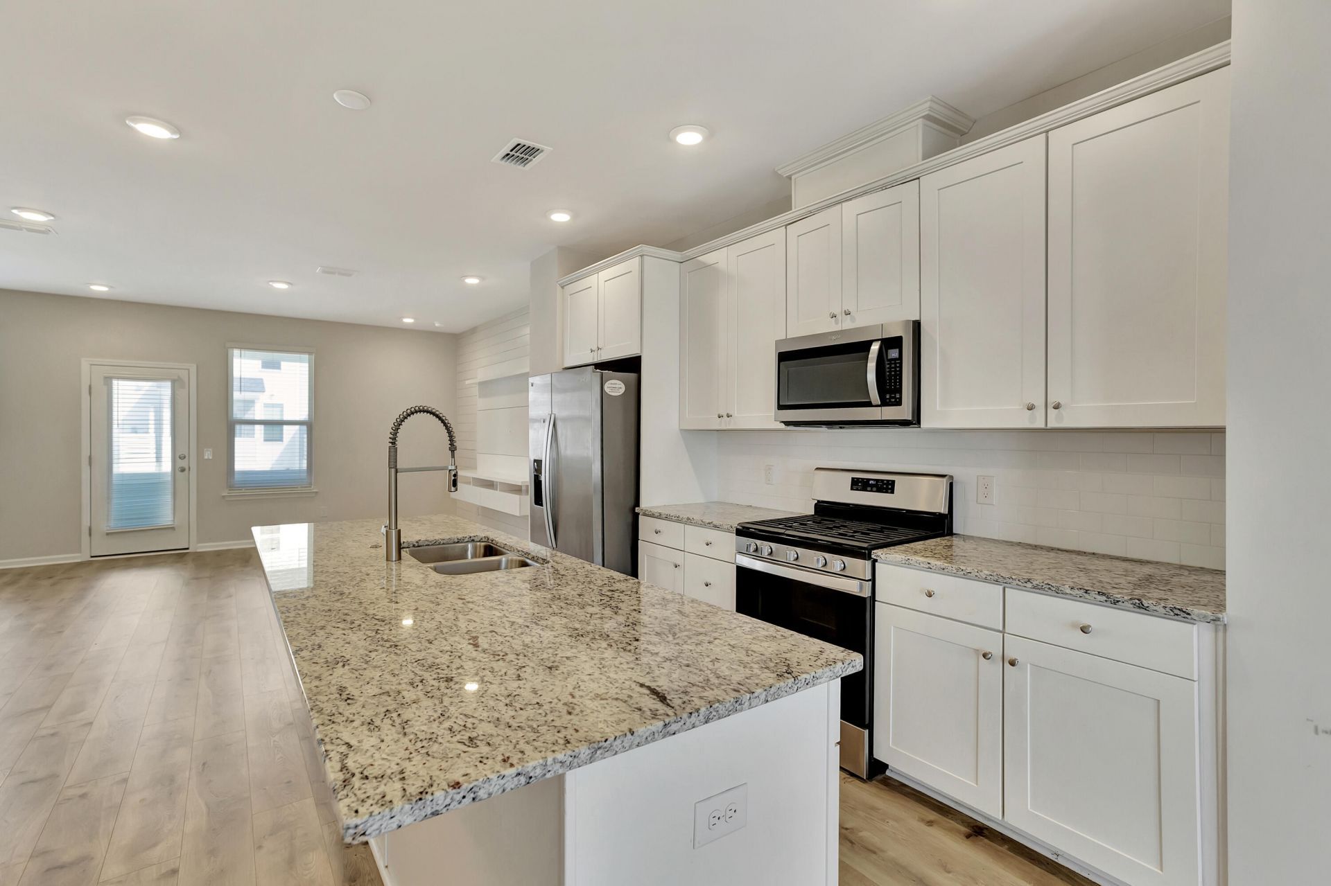 306 Pathfinder Way Photo 9