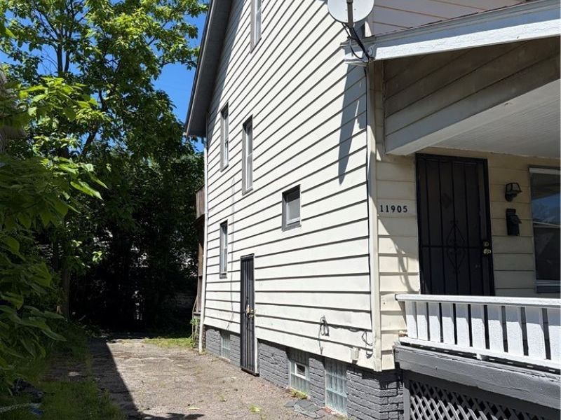 11905 Shadeland Avenue , Cleveland, OH 44108 Photo 18