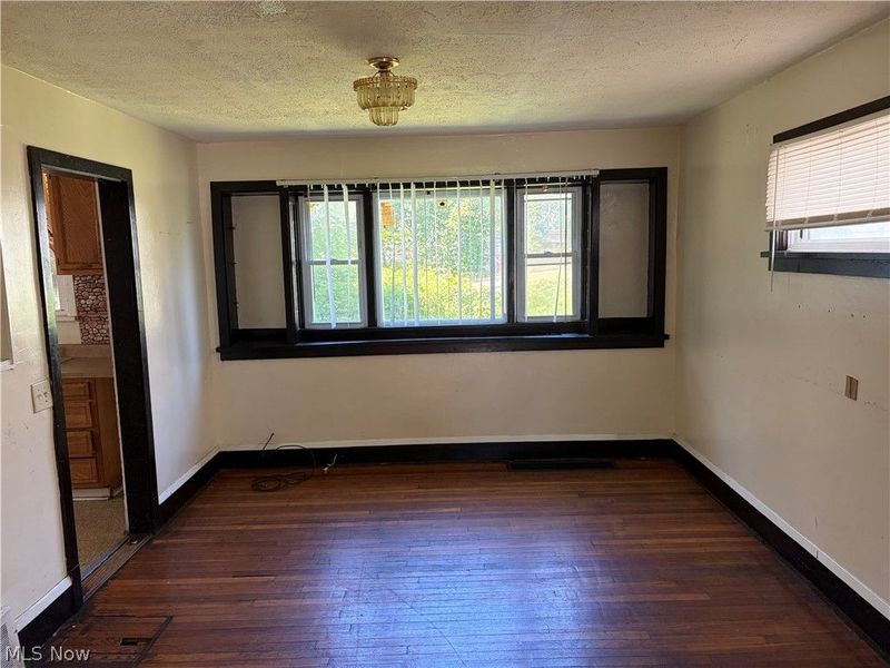 11905 Shadeland Avenue , Cleveland, OH 44108 Photo 5