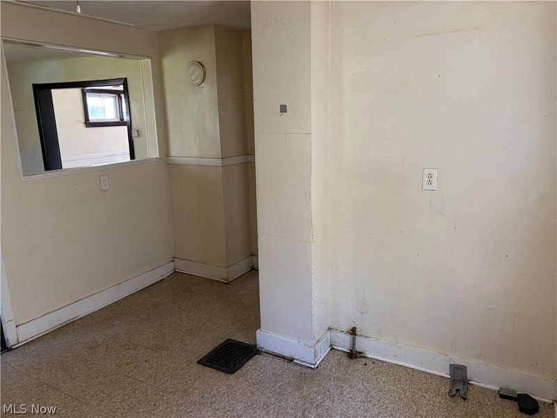 11905 Shadeland Avenue , Cleveland, OH 44108 Photo 7