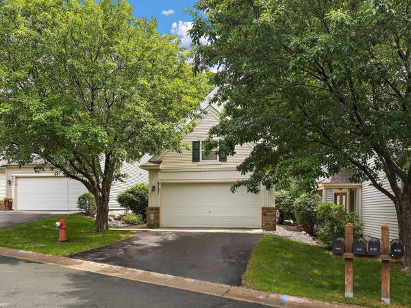 8727 N Bay Drive, Chanhassen, MN 55317