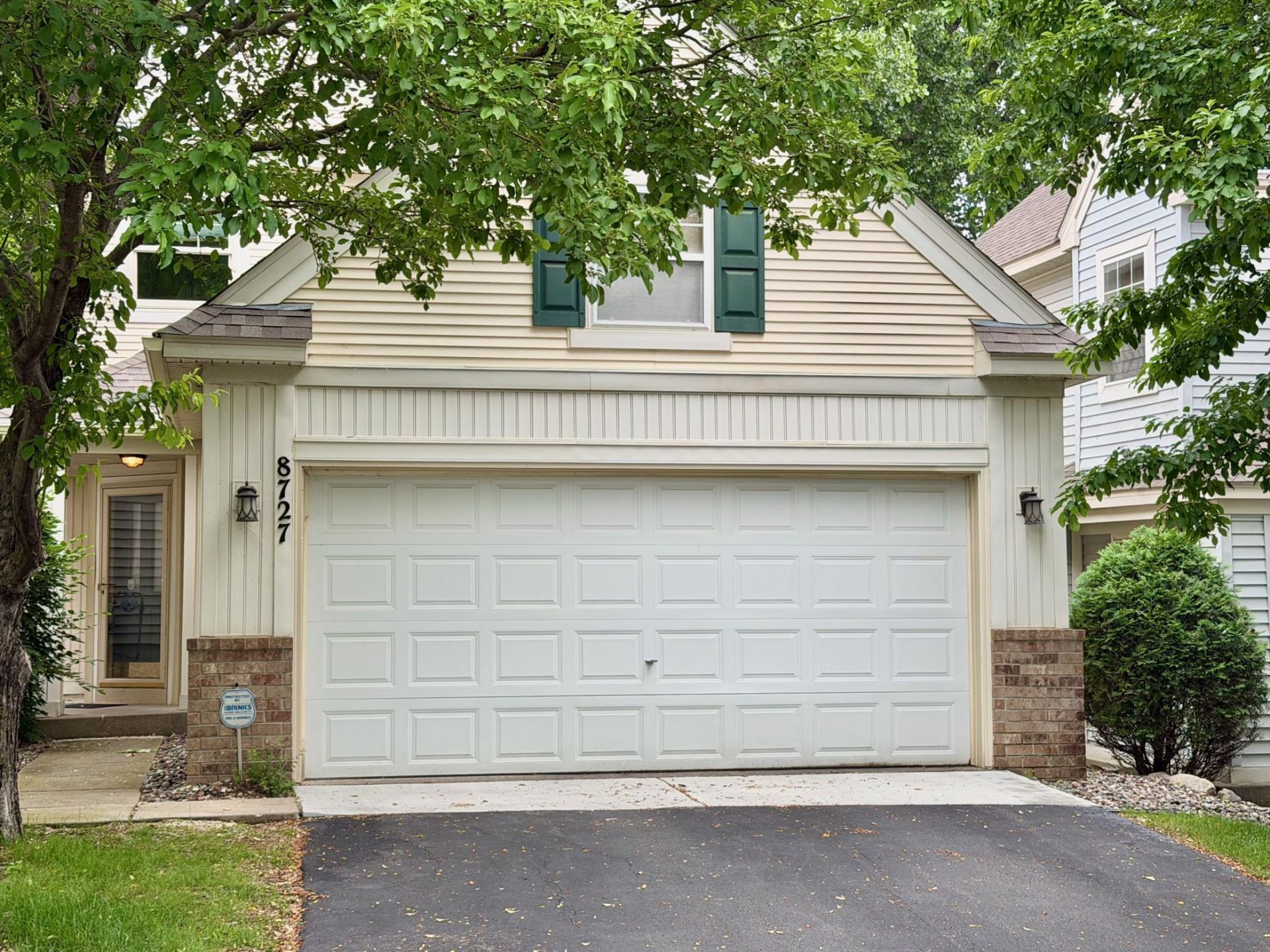 8727 N Bay Drive, Chanhassen, MN 55317