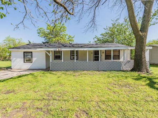104 Bowers Street , Seagoville, TX 75159