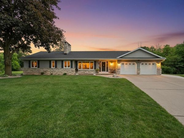 2687 VISSERS COURT, Green Bay, WI 54313