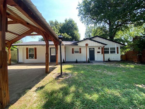 3517 S Irvington Place, Tulsa, OK 74135