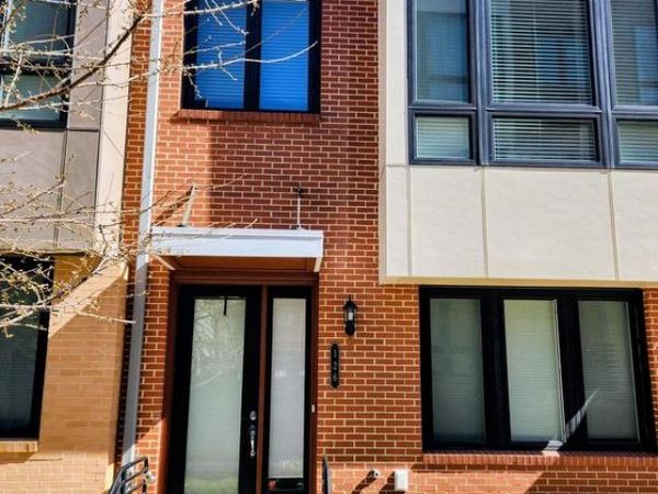 126 CAMBRIA WALK, ALEXANDRIA, VA 22304