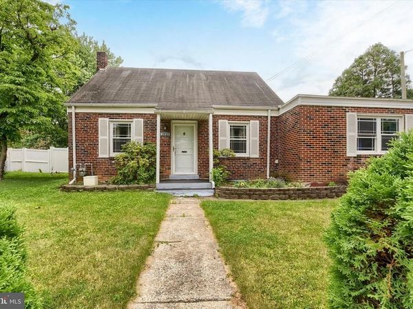 1933 PRINCETON AVENUE, CAMP HILL, PA 17011