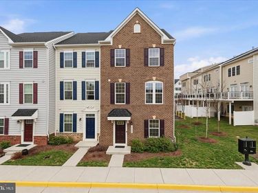 24594 LAUREL LAKE TERRACE, STERLING, VA 20166