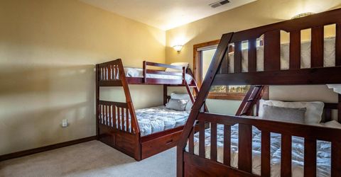 16725 Skislope Way, Unit #5, Truckee, CA 96161 Photo