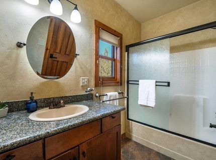 16725 Skislope Way, Unit #5, Truckee, CA 96161 Photo