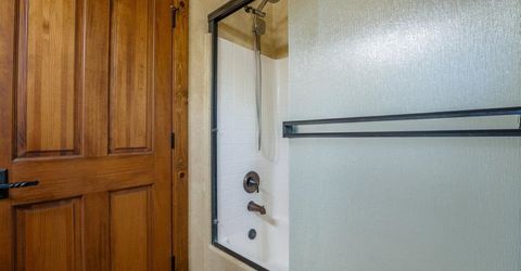 16725 Skislope Way, Unit #5, Truckee, CA 96161 Photo