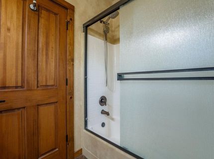 16725 Skislope Way, Unit #5, Truckee, CA 96161 Photo