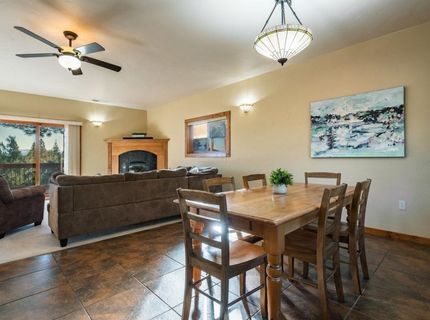 16725 Skislope Way, Unit #5, Truckee, CA 96161 Photo